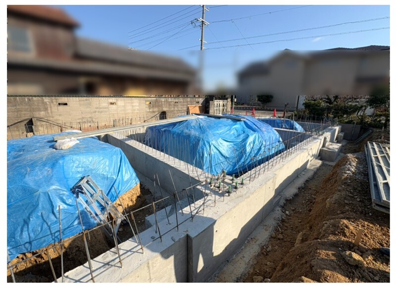 基礎工事中
